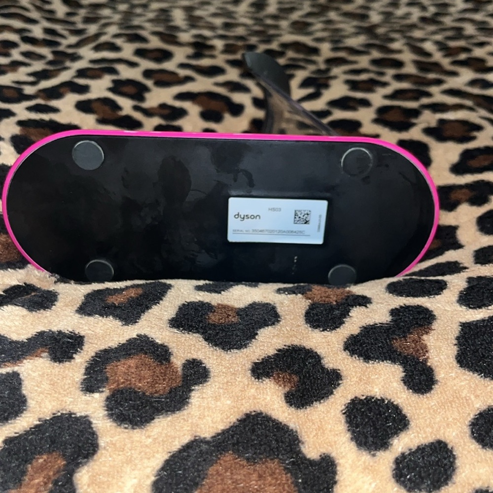 Dyson Hot Pink Hair Styling Stand - Picture 3 of 7